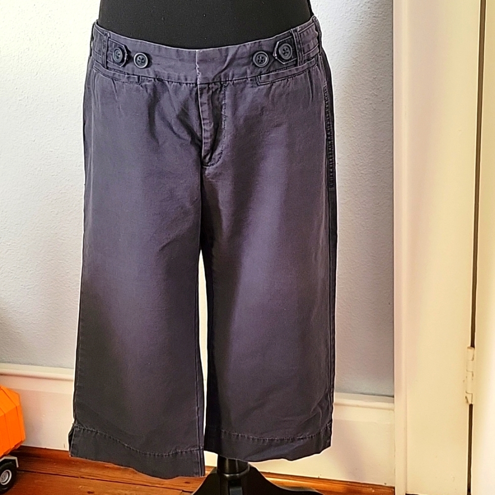 Old Navy crop pants
